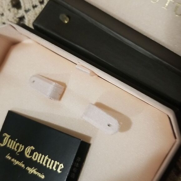 2 Juicy Couture Empty Jewelry Boxes 3.5x3.5 in great condition - Picture 6 of 11